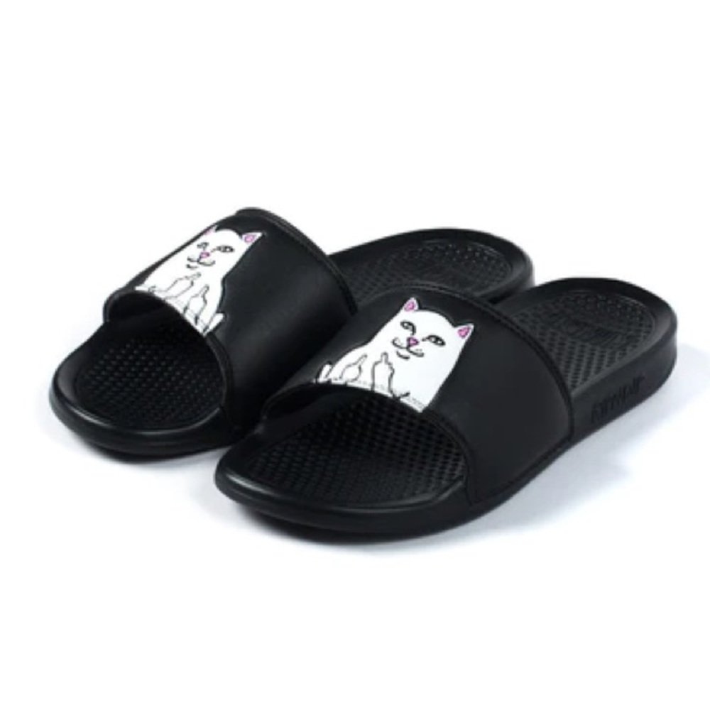 Men’s size 9 women’s size 10.5.  Black slides never worn. Brand new.